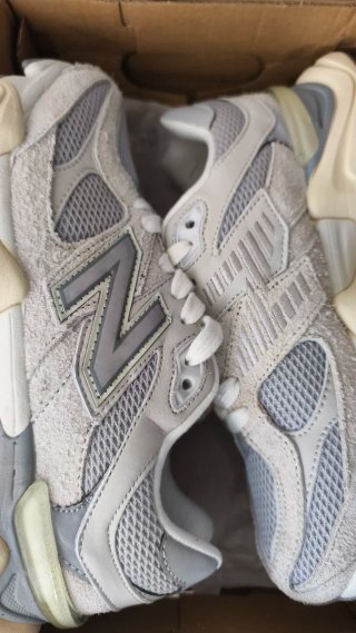 New Balance 9060 Gris Blanco