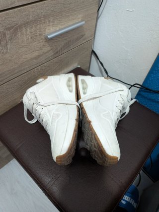 Zapatillas Skechers Blancas y Marrones