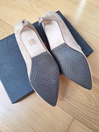Zapato Salón Carola by Dura Talla 38 Beige