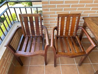 Mesa exterior madera + 2 sillas