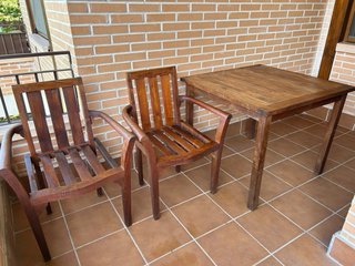 Mesa exterior madera + 2 sillas