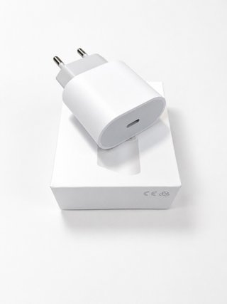 Cargador USB-C 20W iphone
