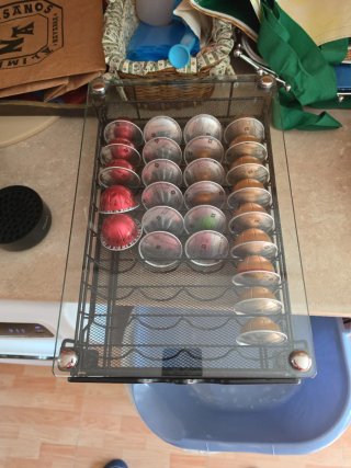 Cafetera Nespresso Vertuo Roja