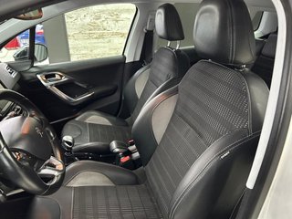 PEUGEOT 2008 Allure 1.6 BlueHDi 120