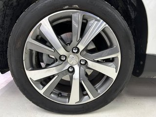 PEUGEOT 2008 Allure 1.6 BlueHDi 120