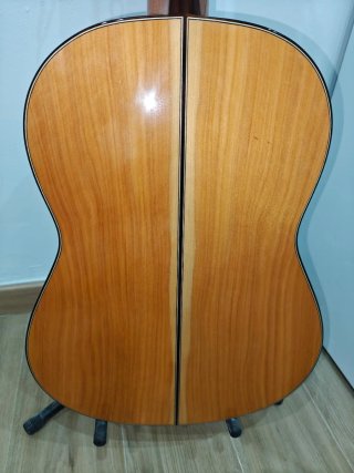 Guitarra Valeriano Bernal prodigio ( especial )