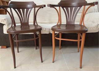 2 Sillas con brazos estilo Thonet Marrón