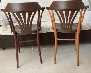 2 Sillas con brazos estilo Thonet Marrón