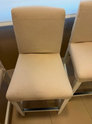3 Taburetes Altos IKEA BERGMUND