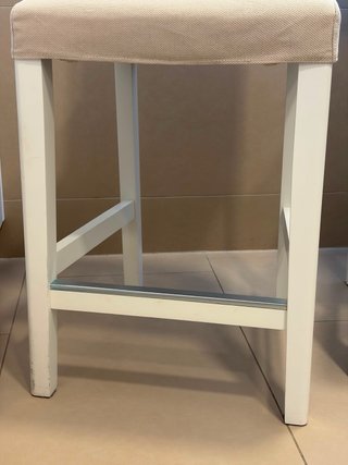 3 Taburetes Altos IKEA BERGMUND