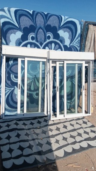 Ventanas de aluminio con persiana