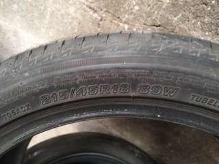 Neumático Michelin 215/45R18
