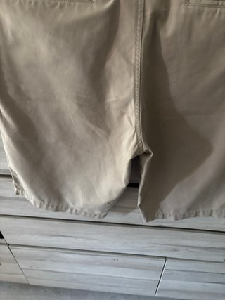 Bermudas Carhartt Beige  ancho 46 largo 58