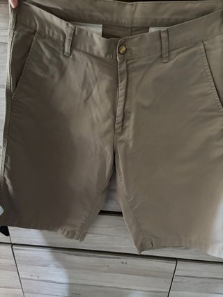Bermudas Carhartt Beige  ancho 46 largo 58