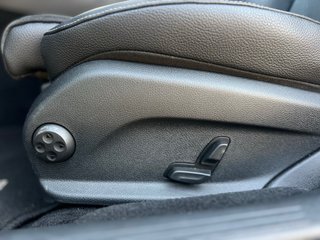 Mercedes-Benz E250 / AMG / Multibeam / 360