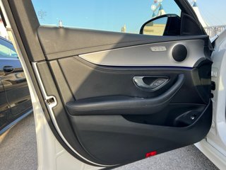 Mercedes-Benz E250 / AMG / Multibeam / 360