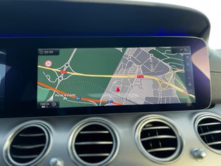Mercedes-Benz E250 / AMG / Multibeam / 360