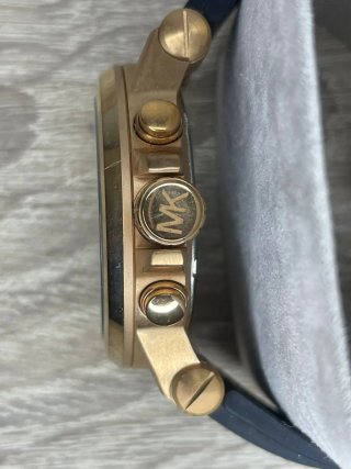 Reloj Michael Kors Dylan MK8184 Negro/Dorado