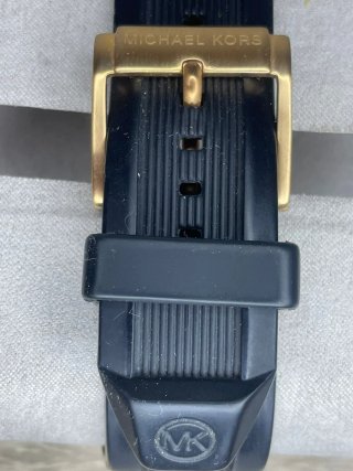 Reloj Michael Kors Dylan MK8184 Negro/Dorado