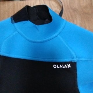 Neopreno infantil OLAIAN azul negro, talla 6 años