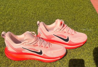 Nike Vomero 18