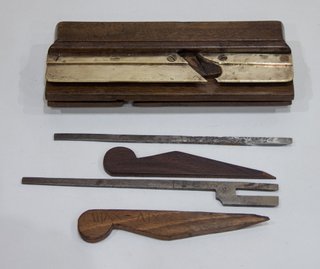 ANTIGUO CEPILLO DE CARPINTERO DE MACHIHEMBRAR