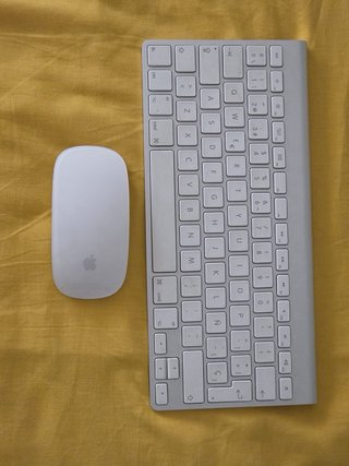 Imac Apple Negro y Plateado