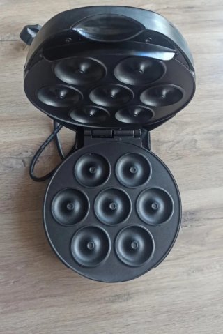 Máquina para hacer tortitas y donuts
