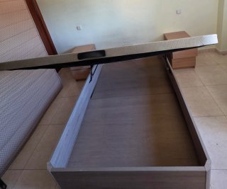 Canapé abatible 135x190 + 2 mesitas de noche