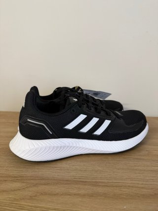 Adidas Scarpe da Ginnastica Nere Taglia 36,5