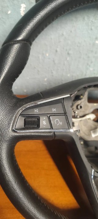 Volante Seat Cuero
