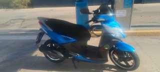 Scooter azul
