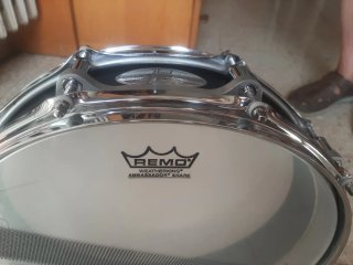 Caja Pearl en buen estado y con funda de regalo
