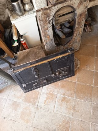 Cocina de leña antigua