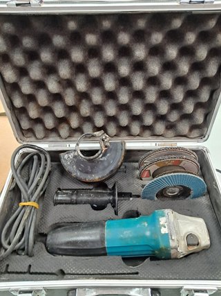 Radial Makita GA4530
