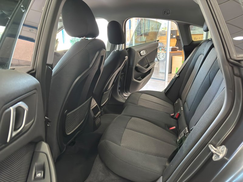 BMW Serie 2 2021, foto 11
