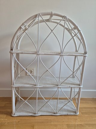 Estantería de bambú blanca