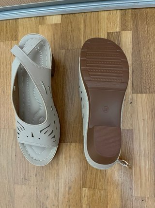 Sandalias Beige Mujer