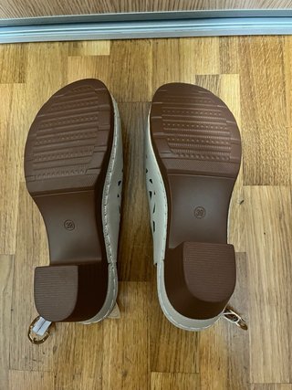 Sandalias Beige Mujer