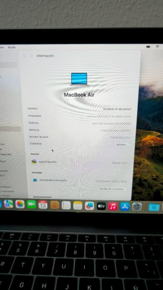 MacBook Air 2019 13.3 Intel i5 8GB RAM 256GB SSD