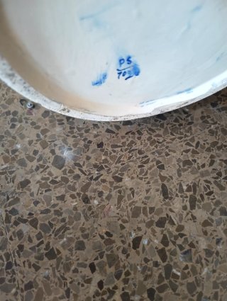Paragüero Antiguo de Cerámica Pintado a Mano