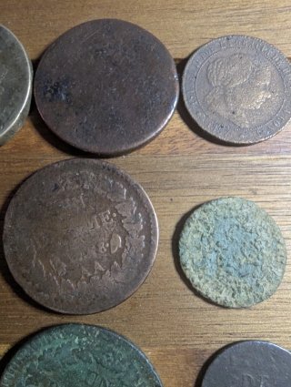 Monedas antiguas europeas variadas