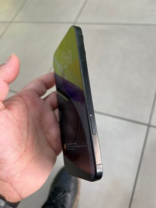 iPhone 16 Pro Max Negro