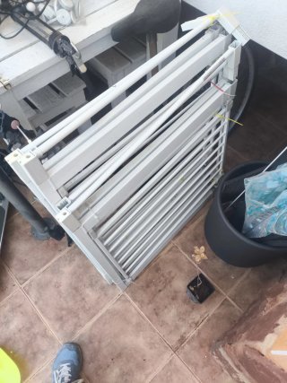 Puerta seguridad escaleras bebés/mascotas