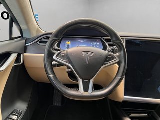 Tesla Model  S S (2014)