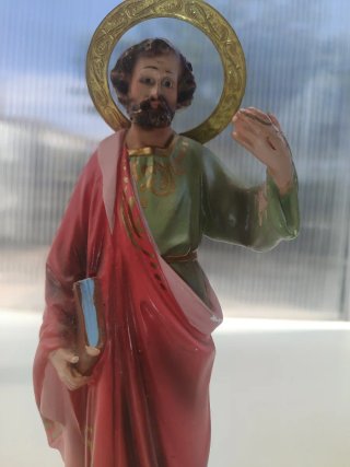 Figura San Andrés Oro y Rojo