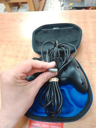 MANDO PS4 NACON COMPACT WIRED CONTROLLER