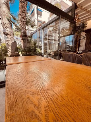 Mesa de bar cuadrada 70cm madera fresno Lote de 16