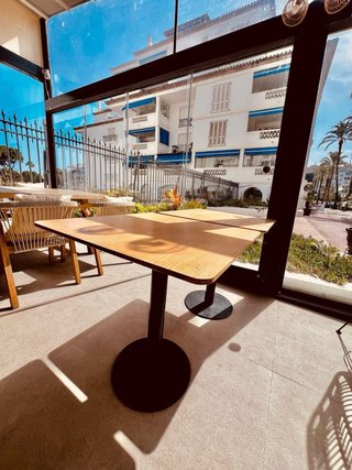 Mesa de bar cuadrada 70cm madera fresno Lote de 16