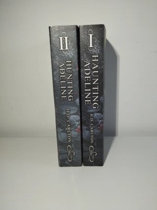 Haunting y Hunting Adeline de HD Carlton en inglés